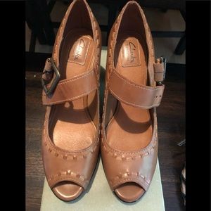 Clark’s bendables heels